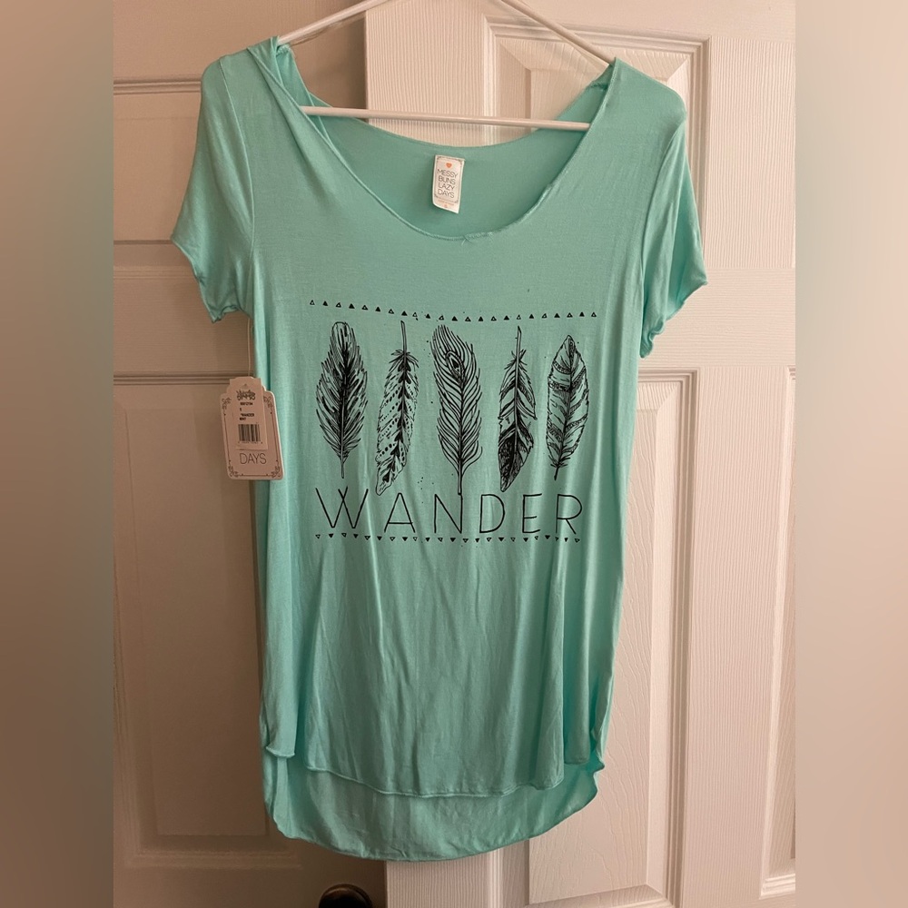 NWT Loose fitting “Wander” T-Shirt